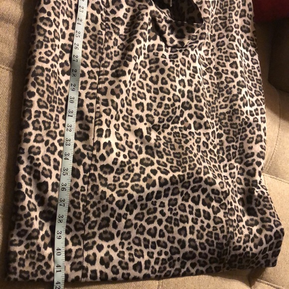 Kasper sleeveless v-neck leopard print sheath dress; charcoal and black, lined - Picture 6 of 9